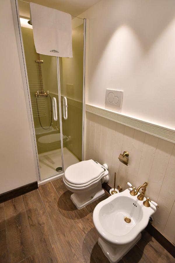 Aparthotel Al Palazzetto Udine Esterno foto