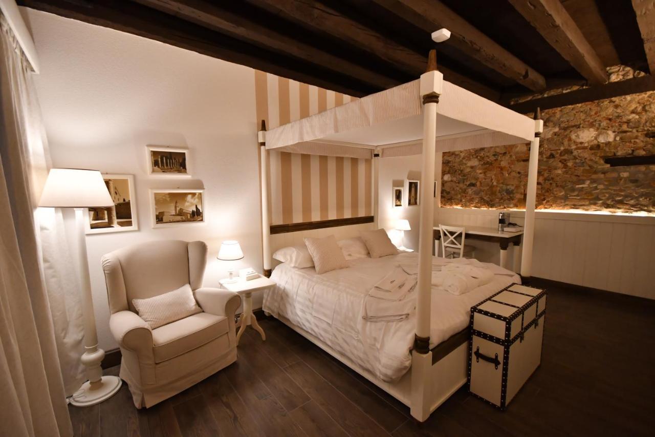 Aparthotel Al Palazzetto Udine Esterno foto